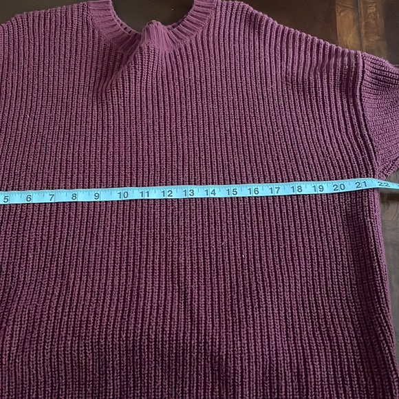 Oversized Red Hollister Sweater - Picture 3 of 7